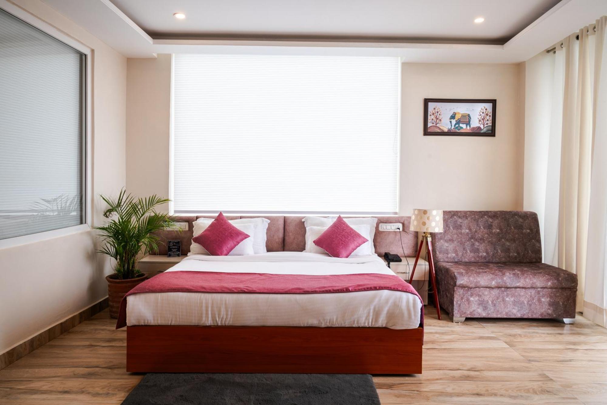 Hotel Sagar Residency - Best Mountain View Hotel In Pālampur Екстериор снимка